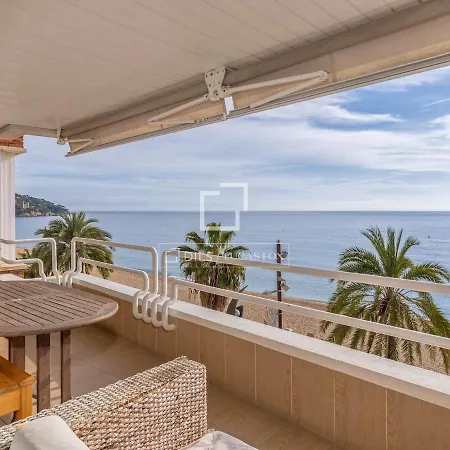 Incredible Renovated On The Waterfront شقة *