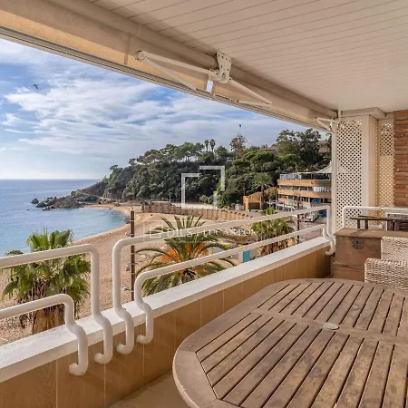 Incredible Renovated On The Waterfront شقة *