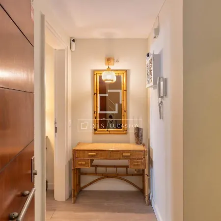 Incredible Renovated On The Waterfront شقة *