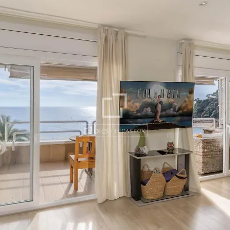 Incredible Renovated On The Waterfront شقة يوريت دي مار
